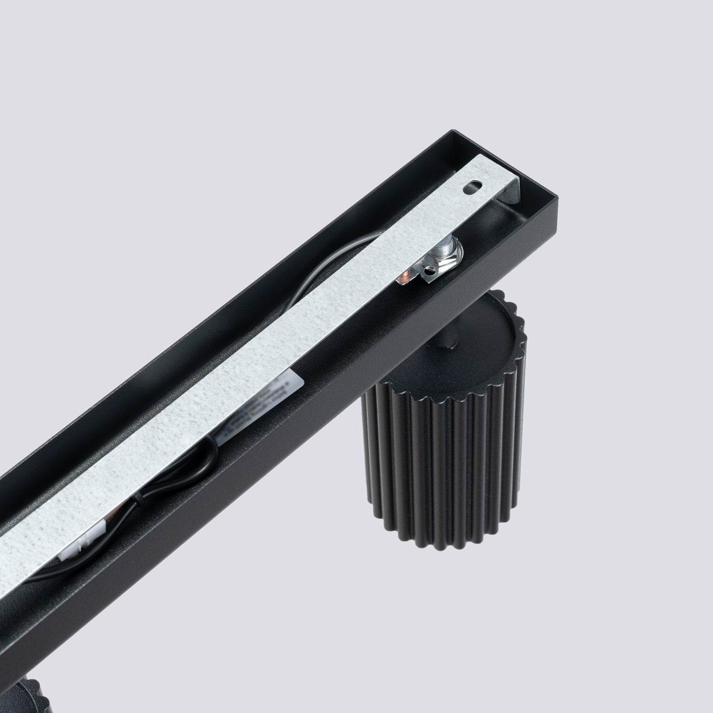 Laelamp Karbon 4L Must GU10 - BrighteNova