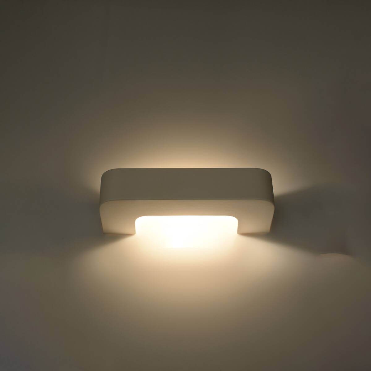 Seinalamp Magnet Keraamiline Valge E27 - BrighteNova